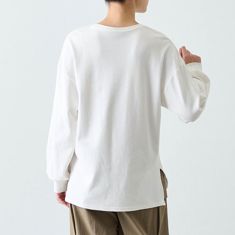 モデル身長168cm／M ※こちらの柄は現在販売しておりません。仕様のみ参照ください。