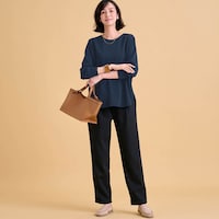 モデル身長169cm／M　ネイビー／クルー