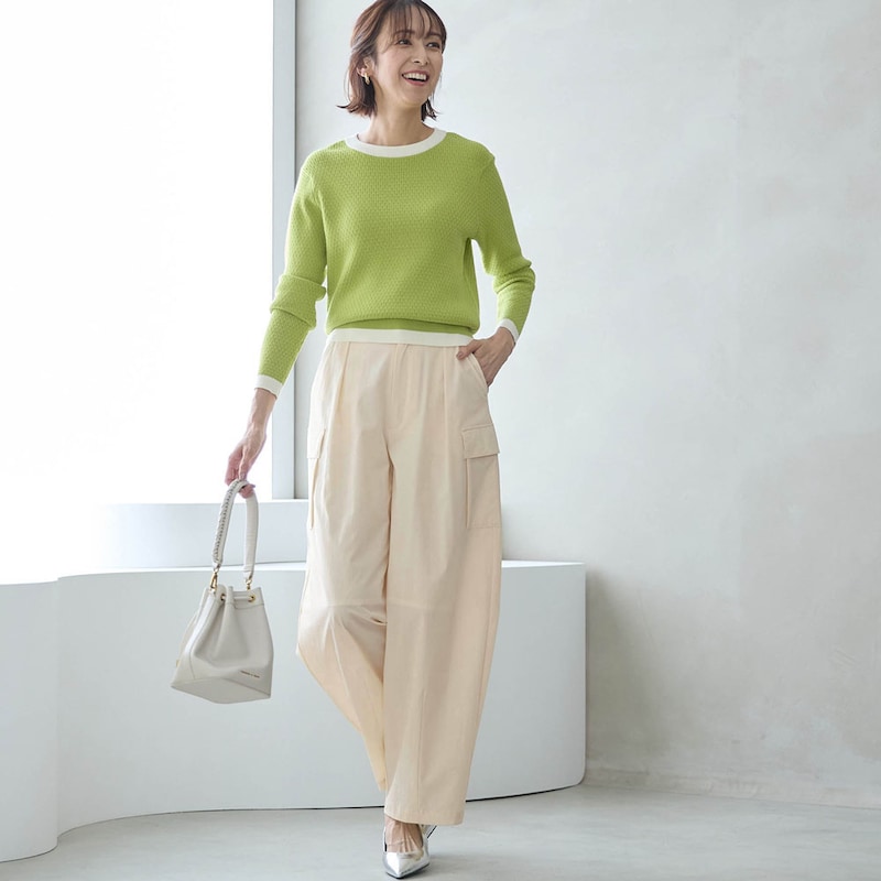 モデル身長169cm／M ※写真は撮影用のため股下+6cmになります。