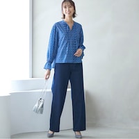 モデル身長169cm／M ※写真は撮影用のため股下+6cmになります。