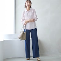 モデル身長169cm／M ※写真は撮影用のため股下+6cmになります。