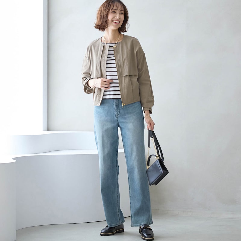 モデル身長169cm／M ※写真は撮影用のため股下+6cmになります。