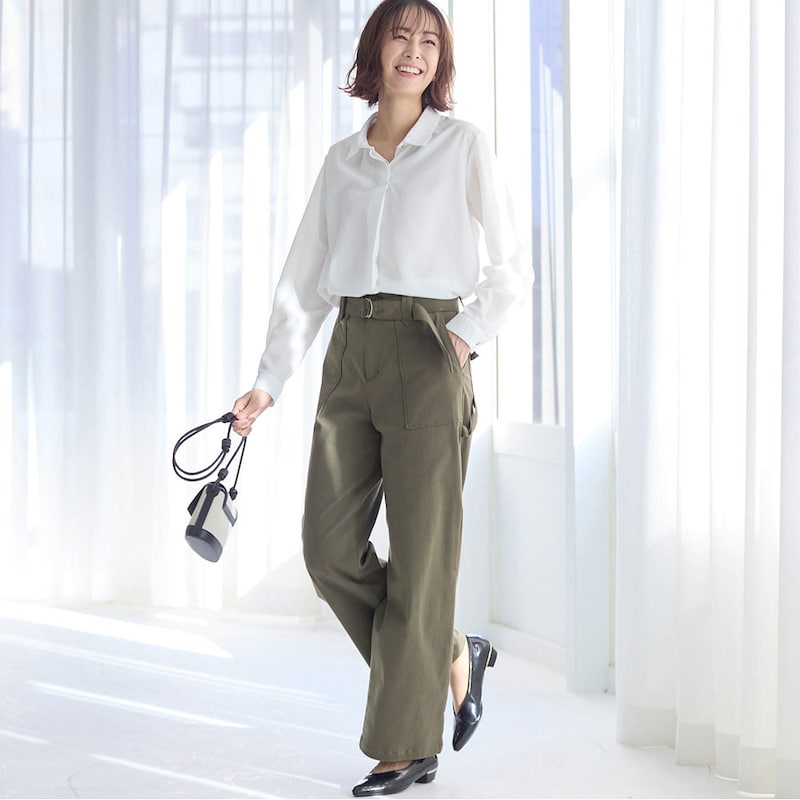モデル身長169cm／M ※写真は撮影用のため股下+6cmになります。