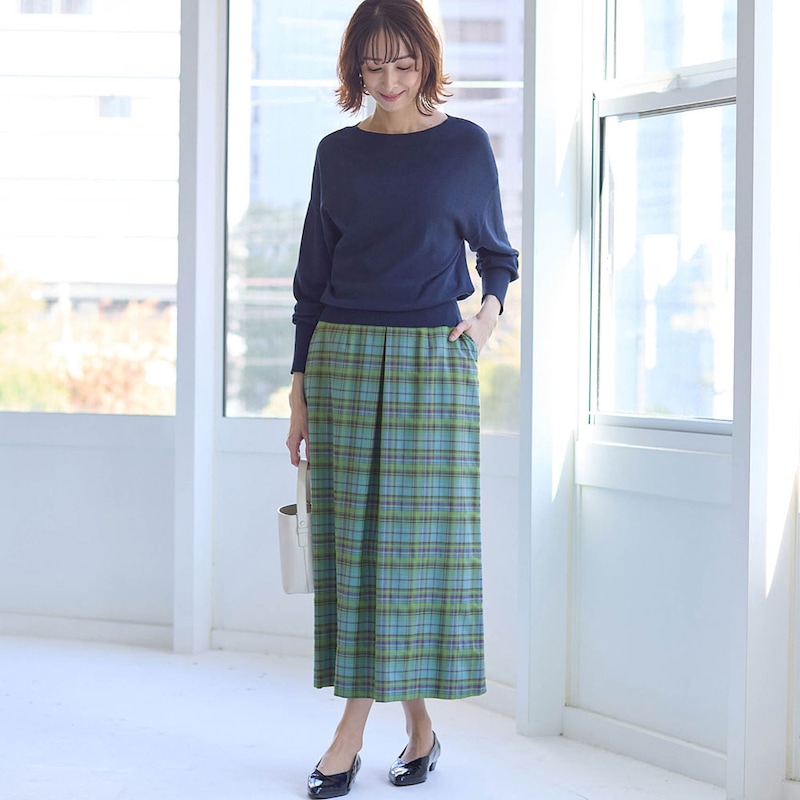 モデル身長169cm／M ※写真は撮影用のため総丈+6cmになります。