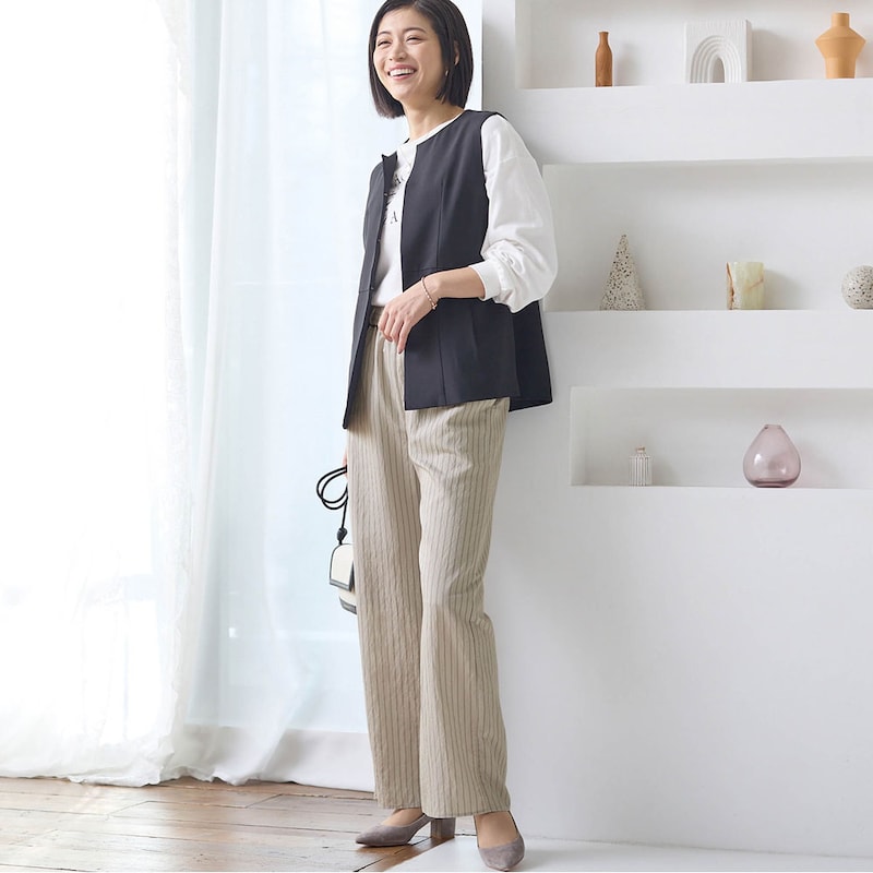 モデル身長168cm／M ※写真は撮影用のため股下+6cmになります。
