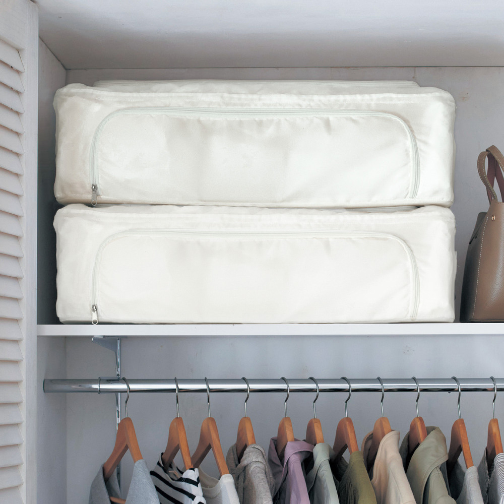 【ベルメゾン】耐荷重5kgでキレイに積めるワイヤー入り布団収納