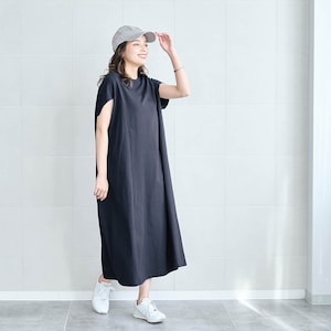 モデル身長160cm／M　※写真は撮影用のため着丈+6cmになります。（グレイッシュネイビー）