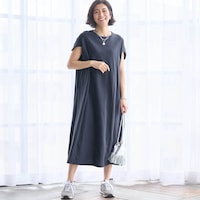 モデル身長168cm／M　※写真は撮影用のため着丈+6cmになります。（グレイッシュネイビー）