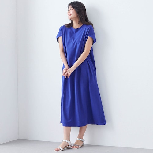 自然に体型カバーが叶うコットンワンピース