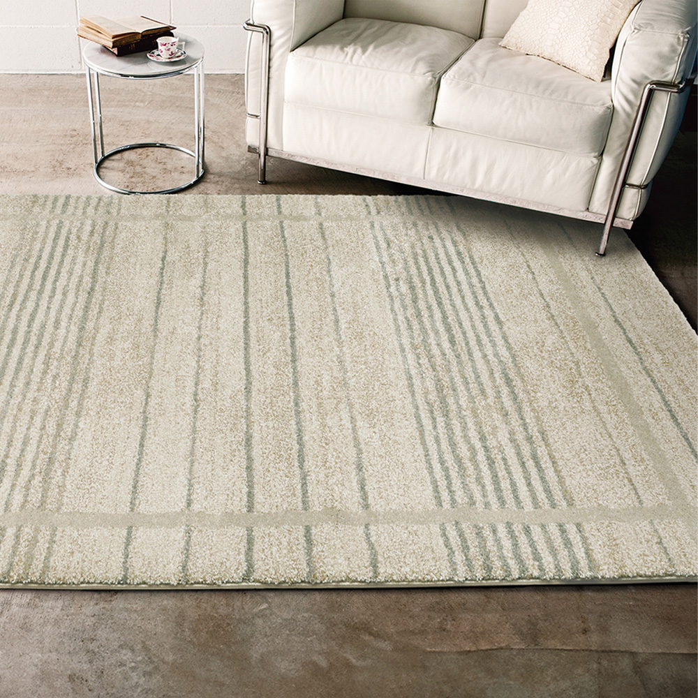 【ベルメゾン】ランダムストライプデザインのウィルトン織り消臭・抗菌・防炎ラグ