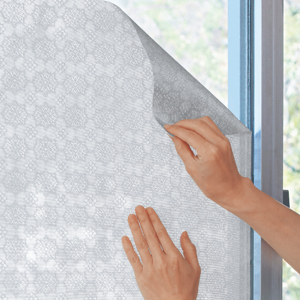 【ベルメゾン】窓に貼る日よけ遮光断熱レースシート