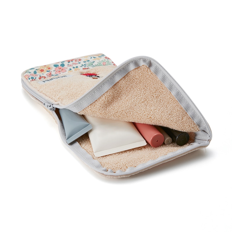 小物などが収納できます。