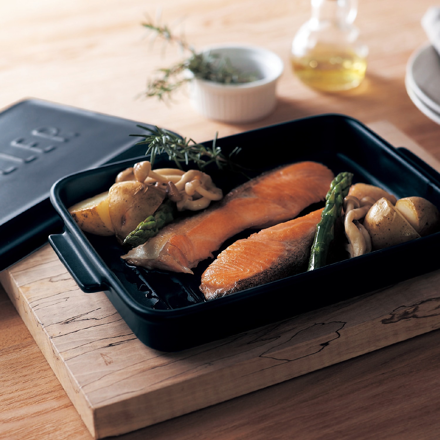 【ベルメゾン】魚焼きグリルに入るフタ付き陶器「GRILLER(グリラー)」