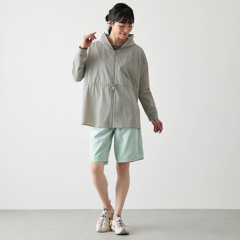 ウエストのドロストはお好みで調整可能