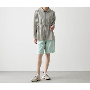 モデル身長164cm／M