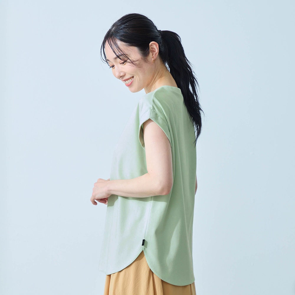 モデル身長167cm／M