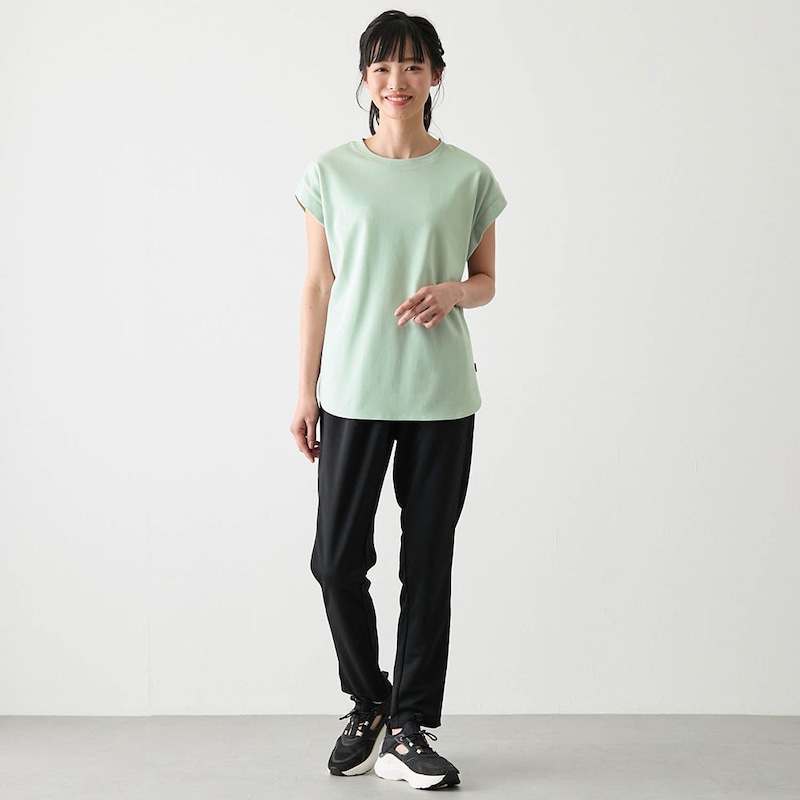 モデル身長164cm／M