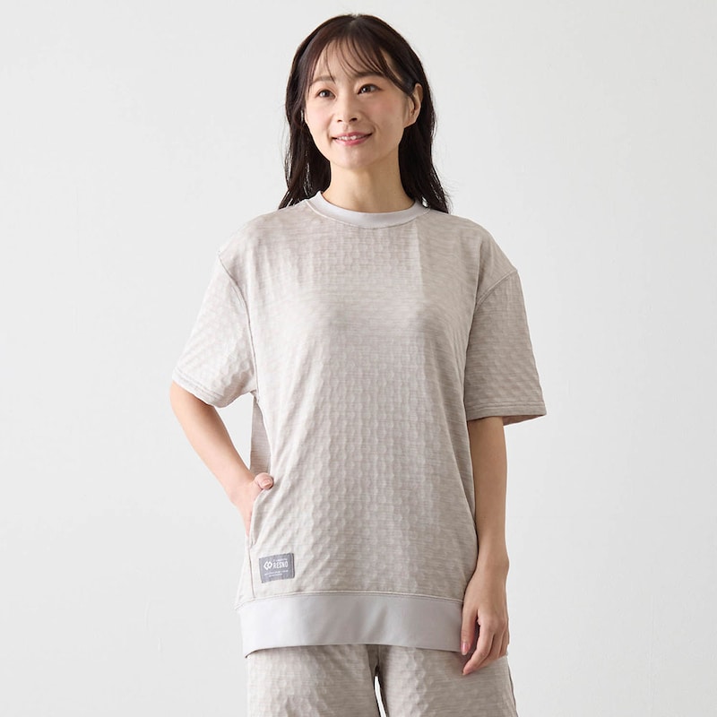 モデル身長168cm／M