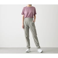 モデル身長168cm／M　※写真は撮影用のため股下+4cmになります。