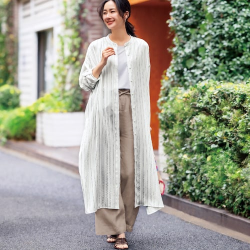 羽織りに便利なロングシャツ