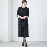 モデル身長167cm／M ※写真は撮影用のため総丈+3cmになります。