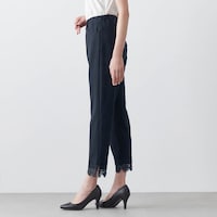 モデル身長170cm／M※写真は撮影用のため股下+7cmになります。