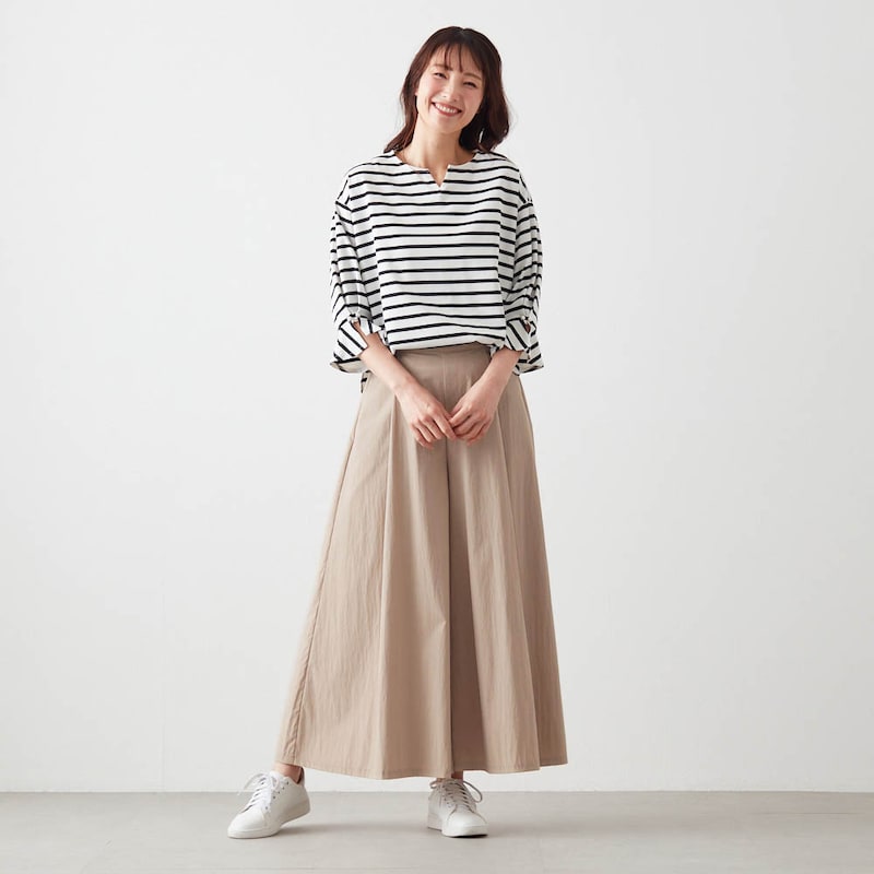 モデル身長173cm／M　※写真は撮影用のため股下＋5cmになります。