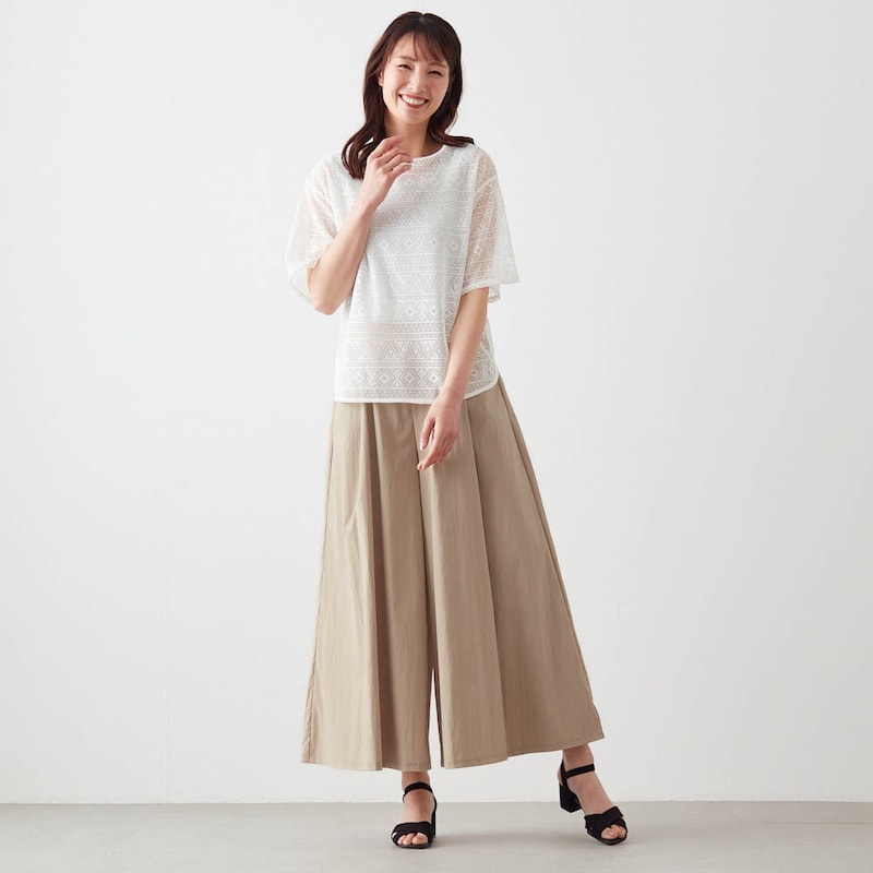 モデル身長173cm／M　※写真は撮影用のため股下＋5cmになります。