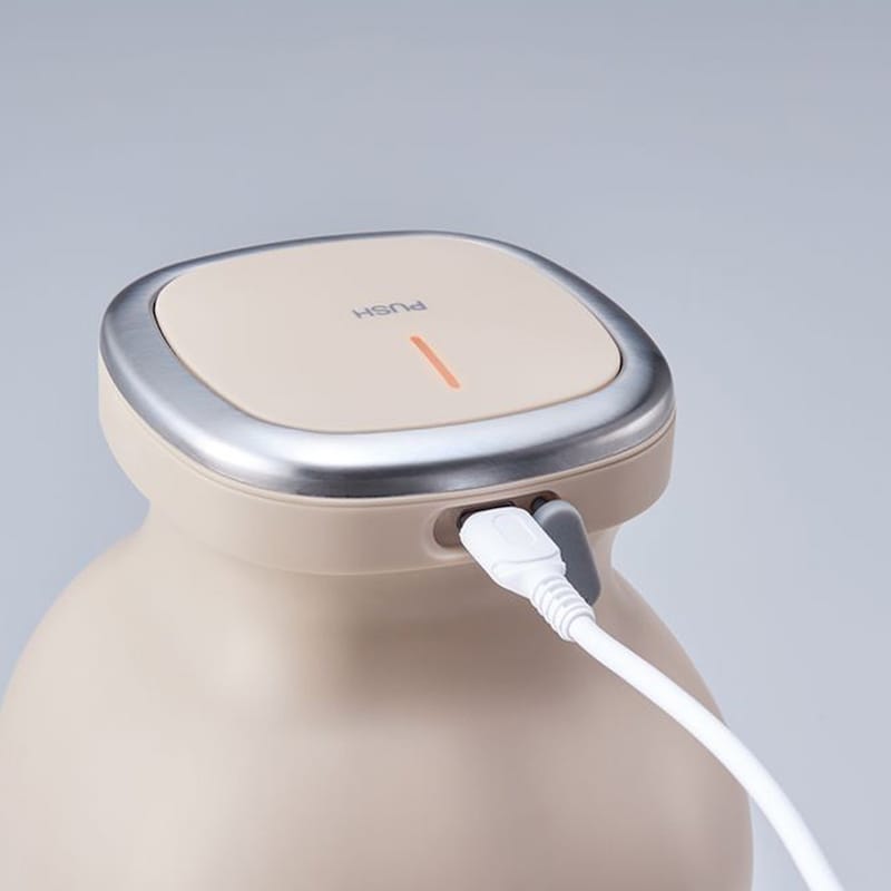 充電式（専用USBケーブル＜Cタイプ＞のみ付属）