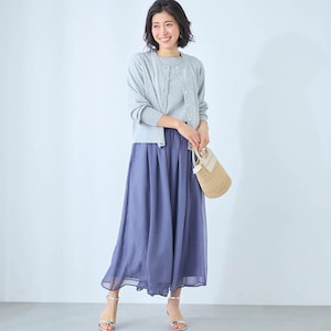 モデル身長168cm／M ※写真は撮影用のため股下+4cmになります。