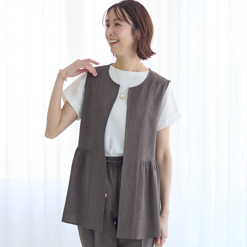 【スタイルノート/StyleNote】サラっと涼やか素材の切替えジレ