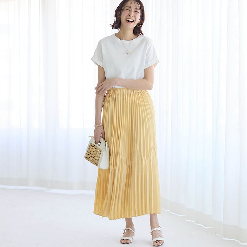 モデル身長169cm／M ※写真は撮影用のため総丈+8cmになります。