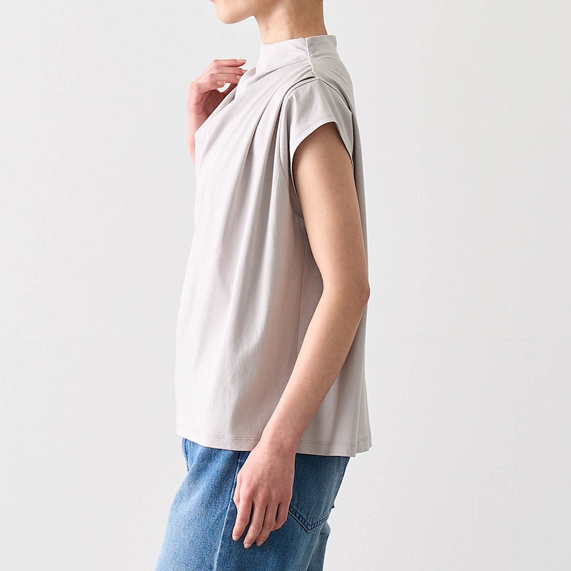 モデル身長168cm／M