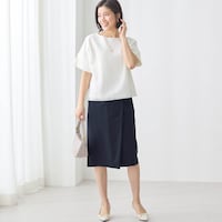 モデル身長168cm／64-91 ※写真は撮影用のため総丈+6.5cmになります。
