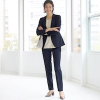 モデル身長168cm／64-91 ※写真は撮影用のため股下+7cmになります。