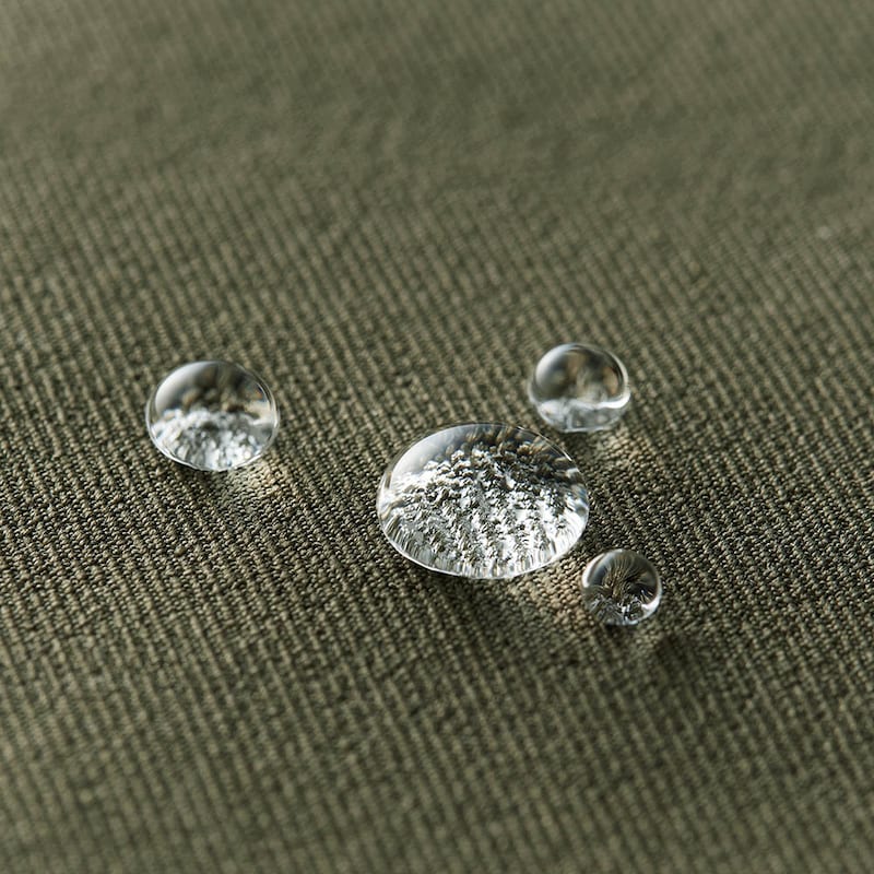雨をしっかり弾く撥水加工