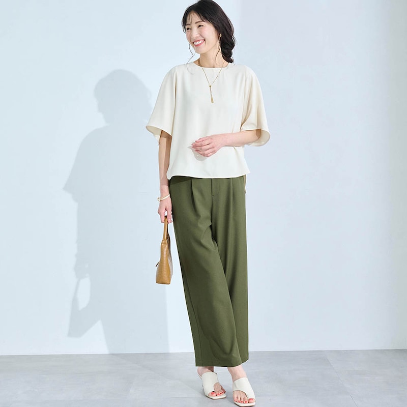 モデル身長173cm／M　※写真は撮影用のため股下+6cmになります。