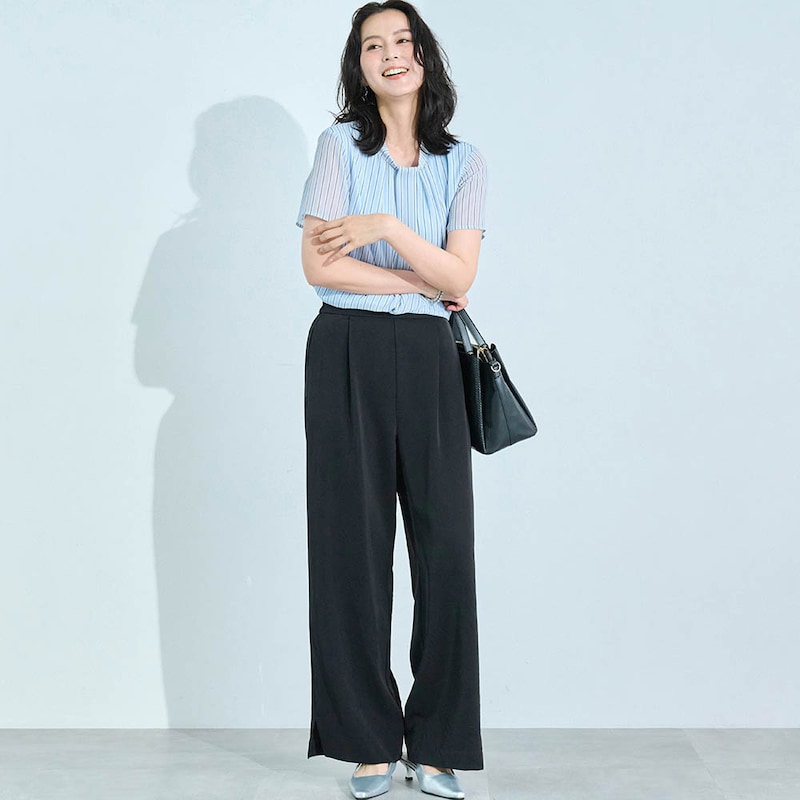モデル身長167cm／M ※写真は撮影用のため股下+6cmになります。
