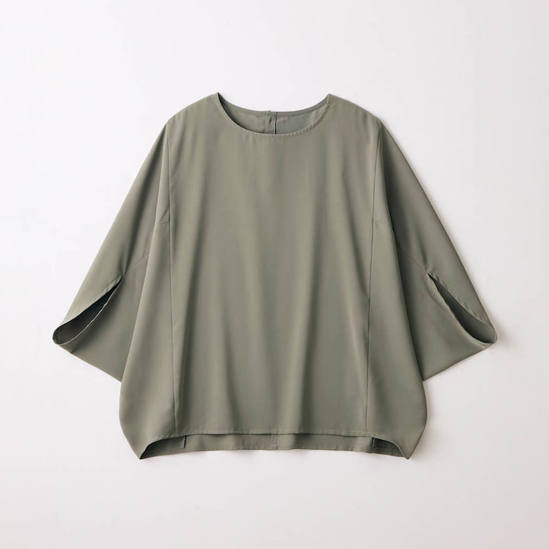 体のラインが出ないコクーンシルエット