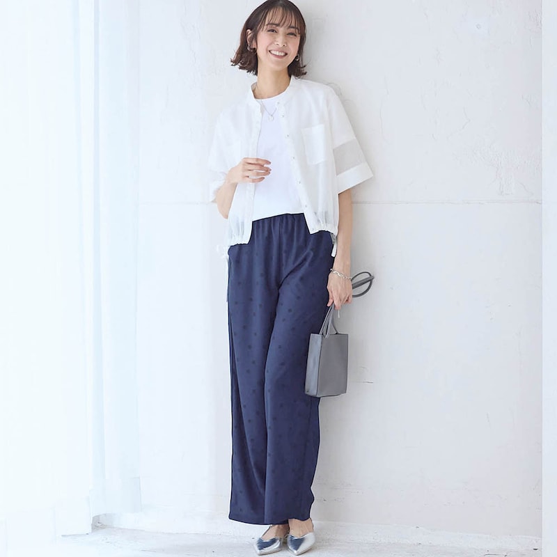 モデル身長169cm／M　※写真は撮影用のため股下+6cmになります。