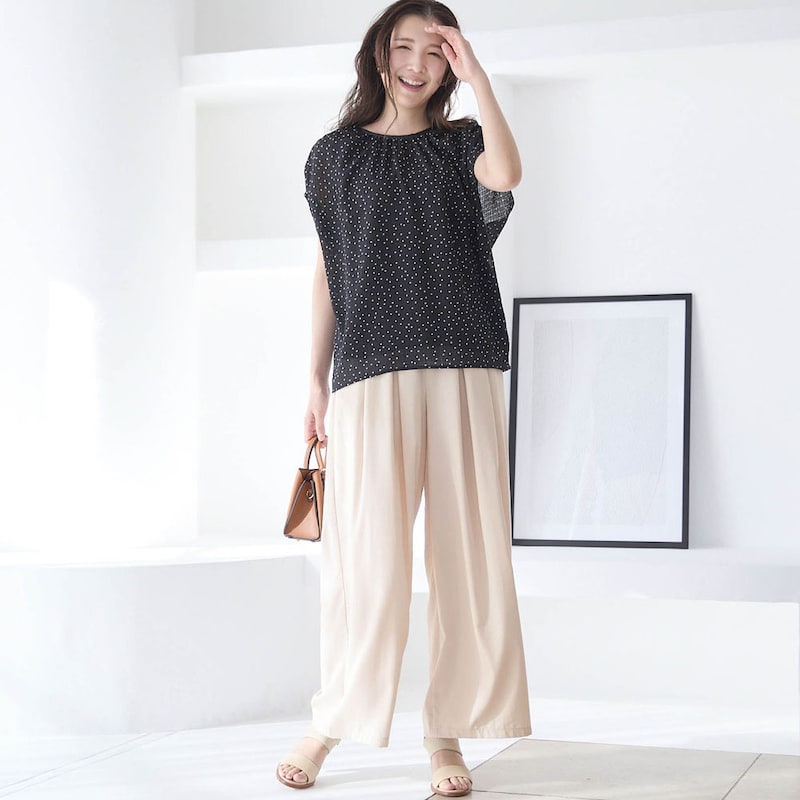 モデル身長170cm／M ※写真は撮影用のため股下+6cmになります。