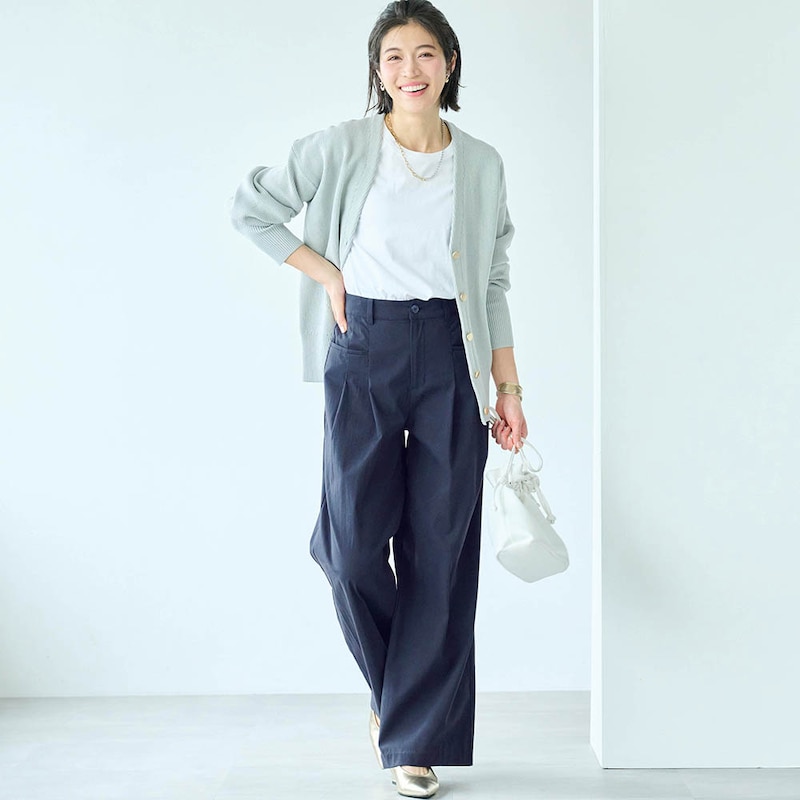 モデル身長168cm／M ※写真は撮影用のため股下+6cmになります。