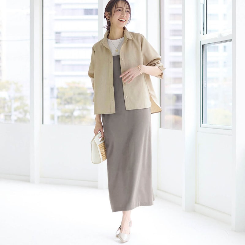 モデル身長169cm／M ※写真は撮影用のため着丈+9cmになります。