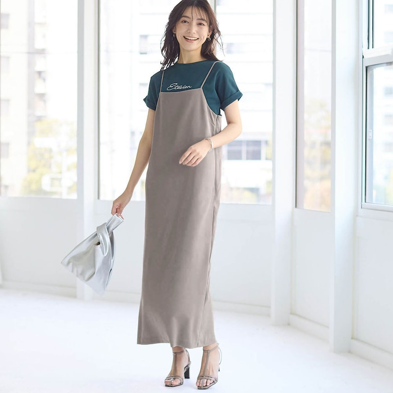 モデル身長170cm／M ※写真は撮影用のため着丈+9cmになります。ワンピースのみ着用
