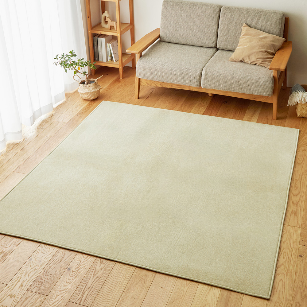 【ベルメゾン】シンプルなパステルカラーのウレタン入りシェニール織り風ラグ