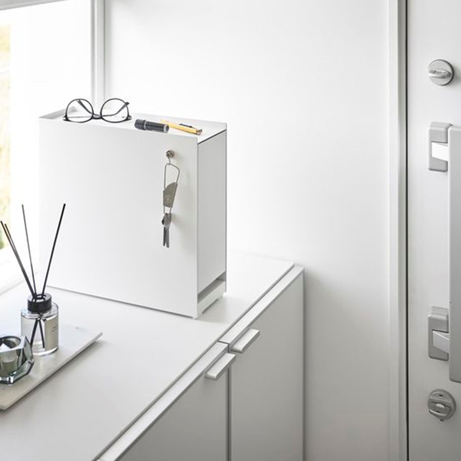 【タワー/tower】隠せる引き出し収納