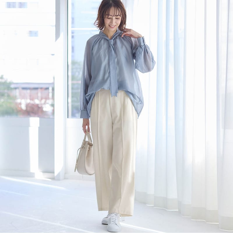 モデル身長169cm／M ※写真は撮影用のため股下+6cmになります。パンツのみ着用