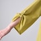 長さ調整できる袖がアクセントになり涼しさもキープ