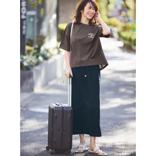 ロゴTシャツ＋Iラインスカート2点セット