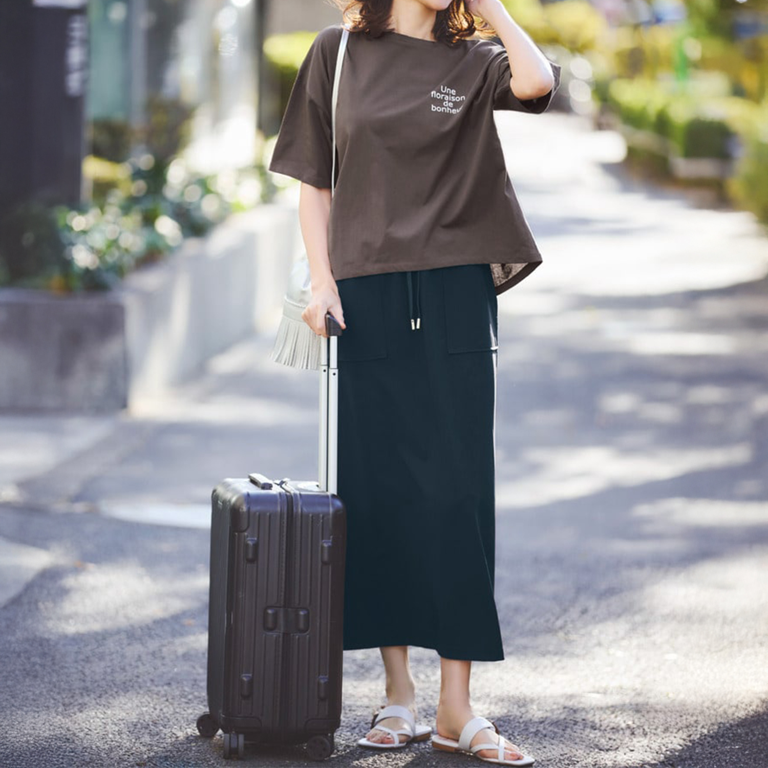 【ラ・フィット/la*fite】ロゴTシャツ+Iラインスカート2点セット 【ラ・フィット/la*fite】ロゴTシャツ+Iラインスカート2点セット